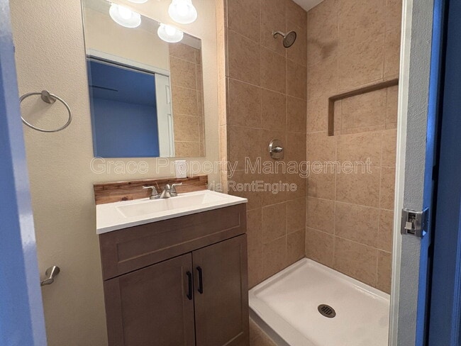 Building Photo - 17603 E Hawaii Pl