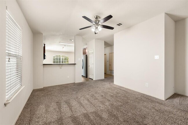 Building Photo - 220 Bauxite Dr