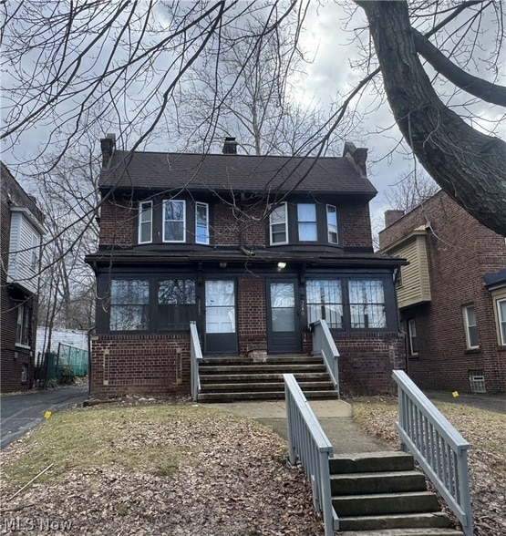 Building Photo - 3242 Sycamore Rd