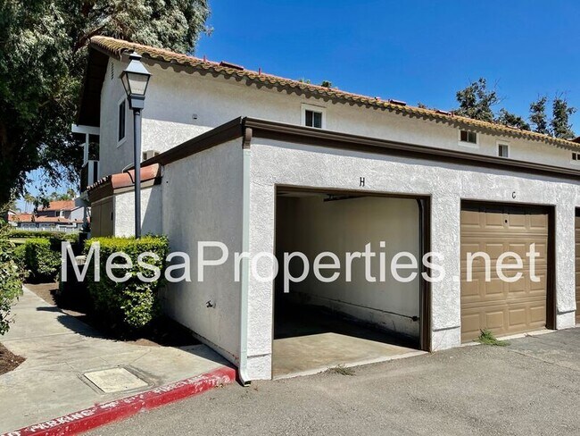 Building Photo - 3733 Country Oaks Loop