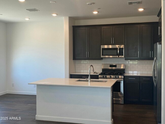 Building Photo - 4077 S Sabrina Dr