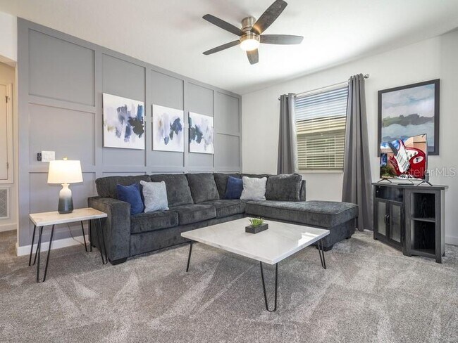 Building Photo - 8956 Takeaway Wy