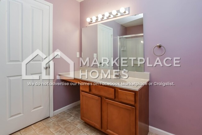 Building Photo - 4722 Torrington Dr SE