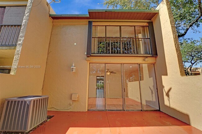 Building Photo - 760 E Coco Plum Cir