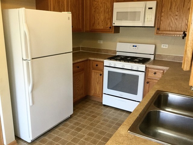 Building Photo - 746 Lancaster Drive