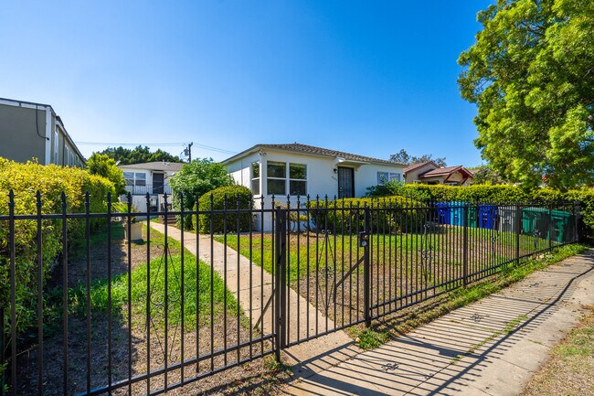 Building Photo - 3626 Highland Ave