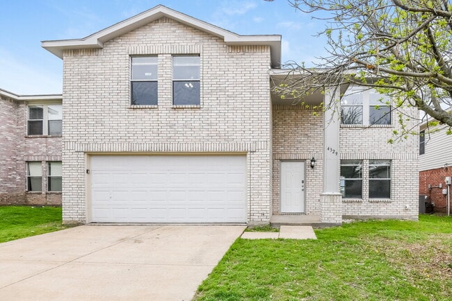 Building Photo - 4329 Meadowknoll Dr