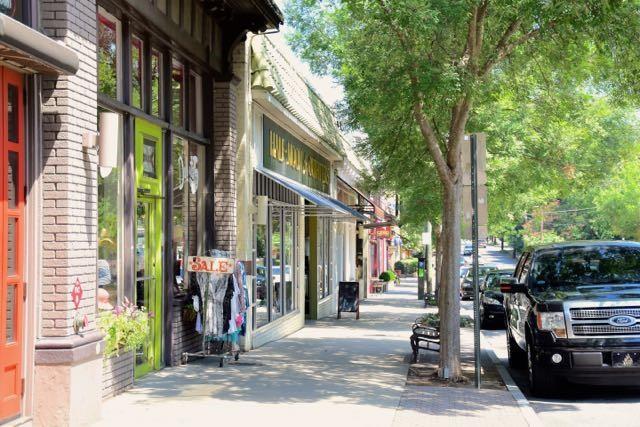 Building Photo - 1026 St Charles Ave NE