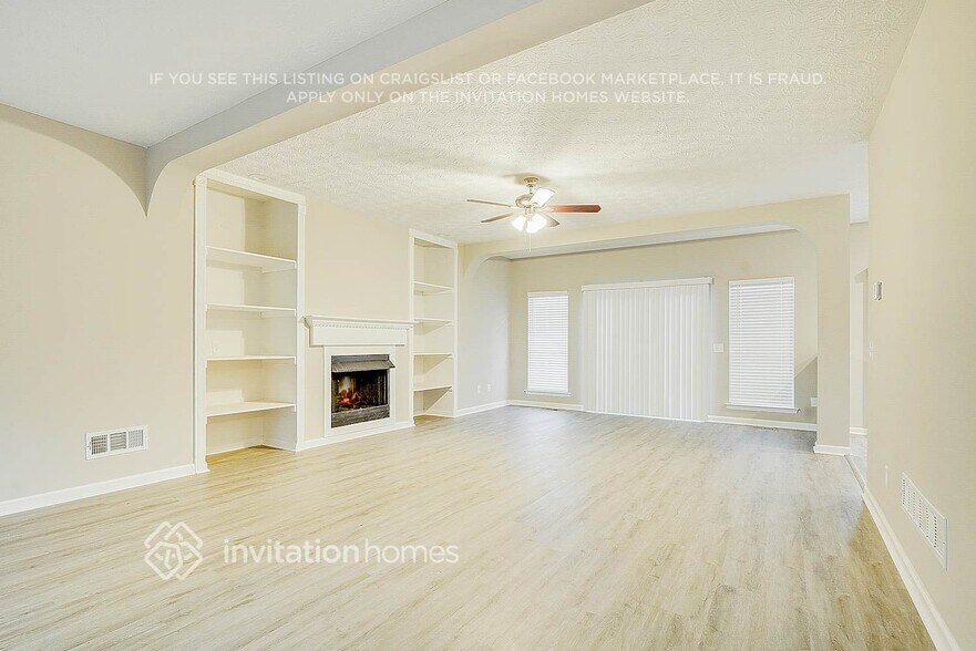 Building Photo - 482 Waterfront Dr