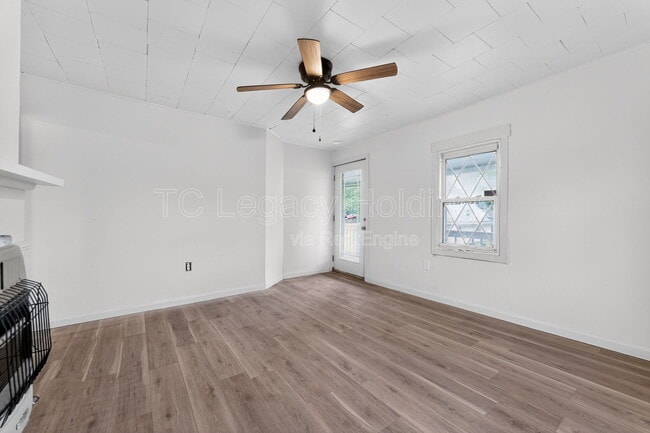 Building Photo - 44 Holbert Ave