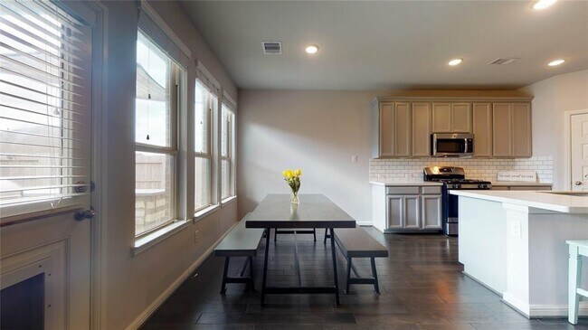 Building Photo - 11839 Apple Harvest Ln