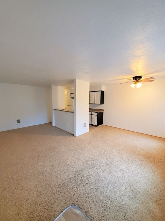 Building Photo - 11575 SW 135th Ave