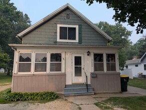 Building Photo - 420 Madison St