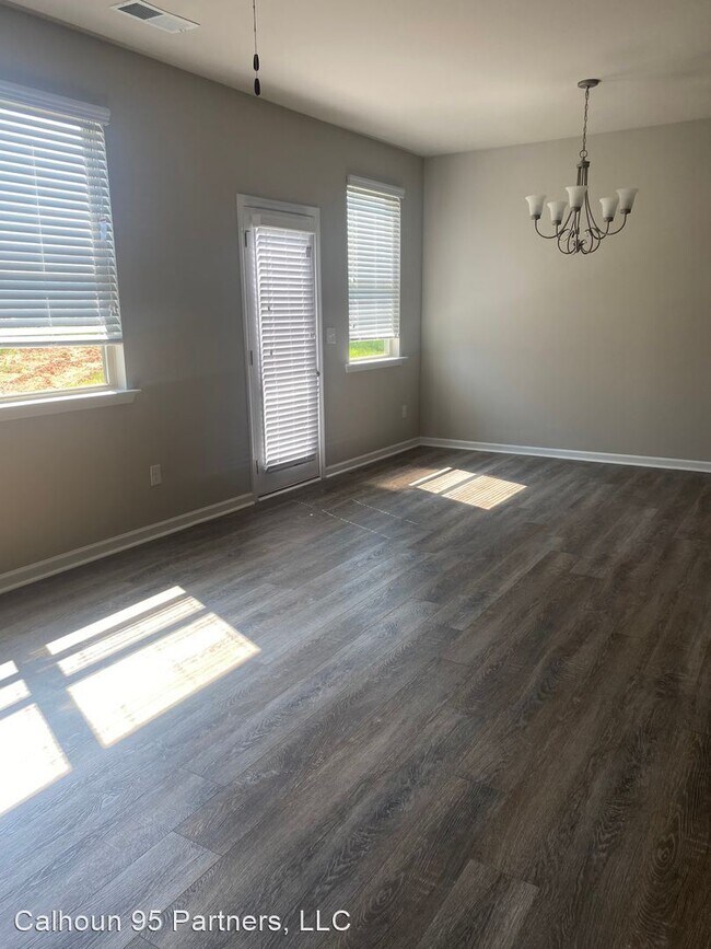 Building Photo - 4 br, 2.5 bath House - 200 Vickery Lane
