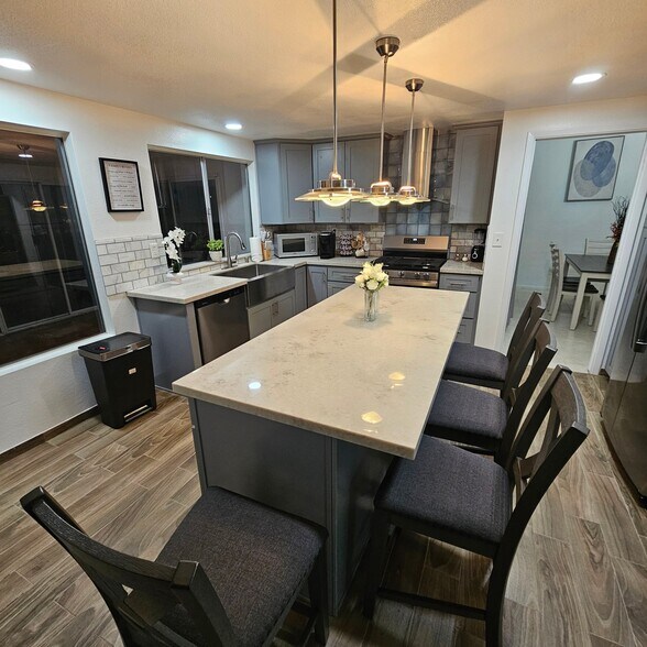 Building Photo - 5620 Indian Ridge Dr