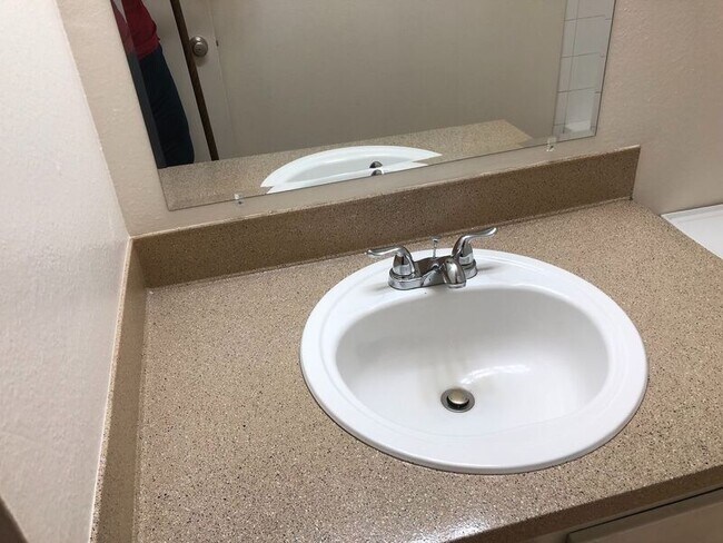 Building Photo - 13441 SE Stark St