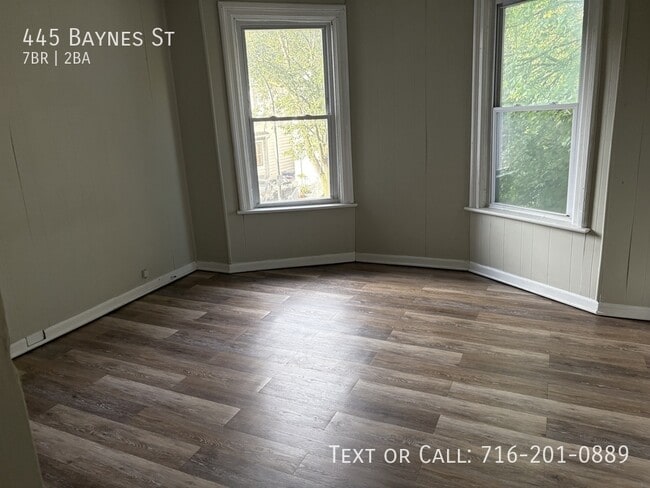 Building Photo - 445 Baynes St