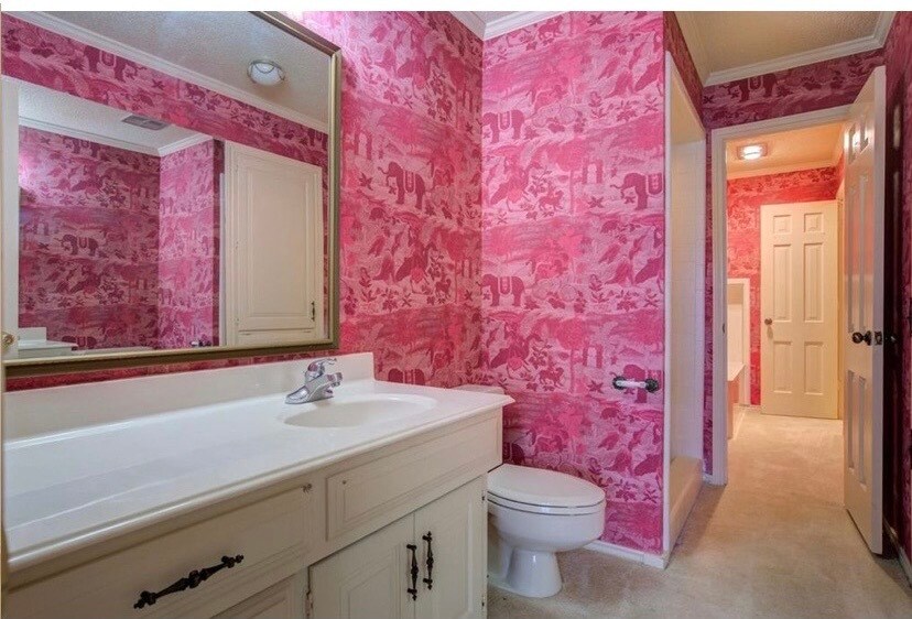 2nd Floor Bathroom - 4610 Indiana Ave