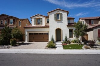 Building Photo - South Meadows Home