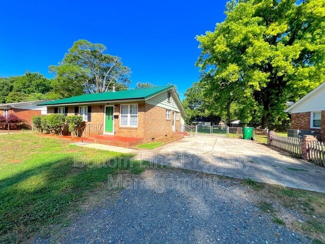 Building Photo - 801 Ridgedale Ct