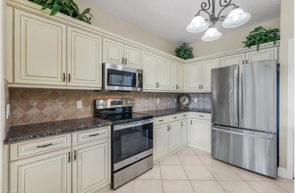 Building Photo - 5650 Northboro Dr