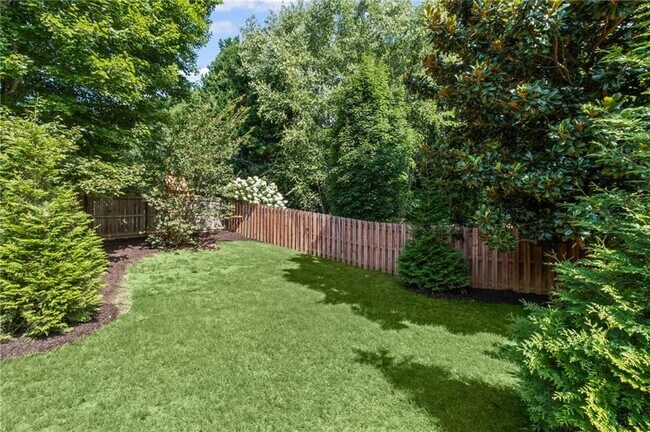 Building Photo - 12857 Waterside Dr