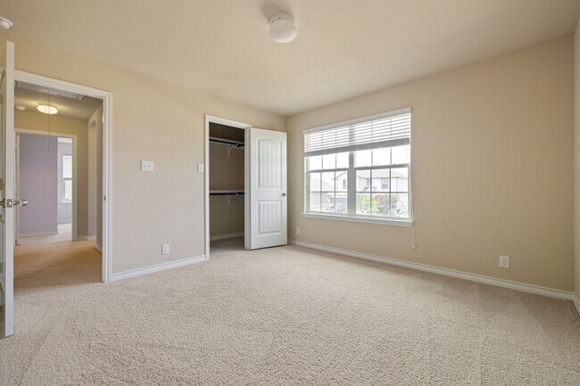 Building Photo - Spacious Redbird Ranch Home with Loft, Main Floor Primary Suite & Entertainer’s Deck