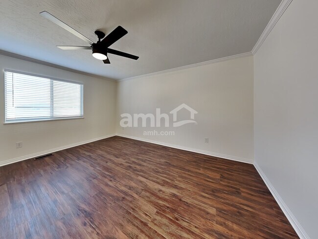 Building Photo - 4802 Addison Ave