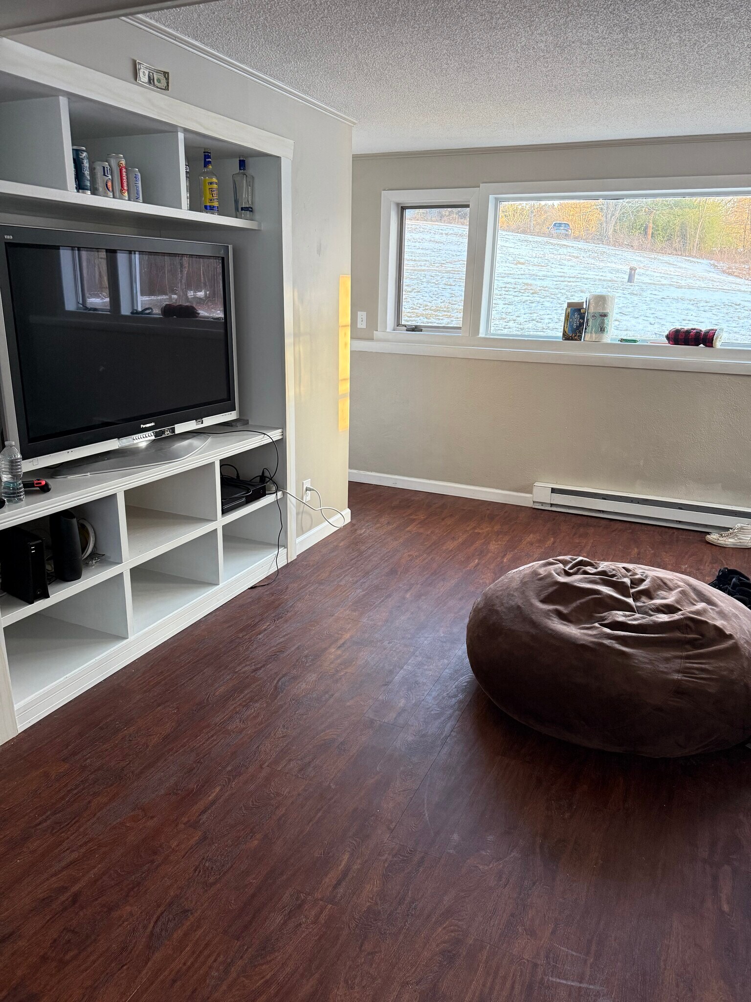 Building Photo - 200 Maple Rd