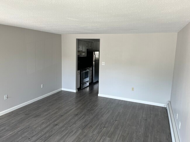 Building Photo - 808 Cocheco Ct