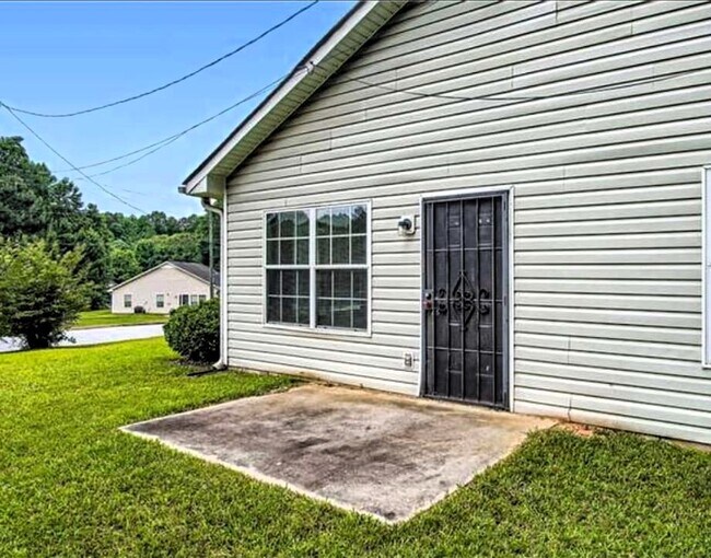 Building Photo - 1967 Faith Cv