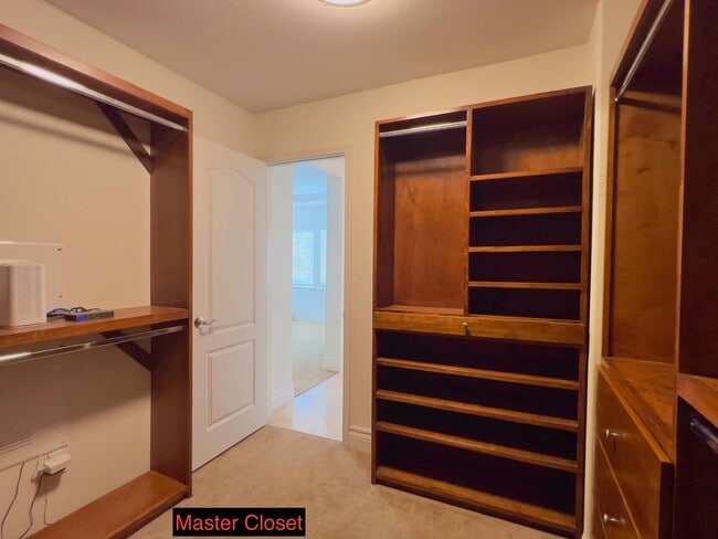 Building Photo - Upgraded 4 bedrooms 3 full baths home in Chula Vista- San Miguel Ranch area.