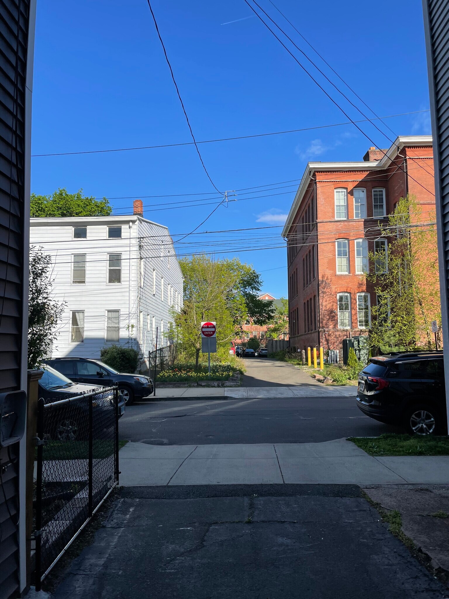 Building Photo - 52 Nash St