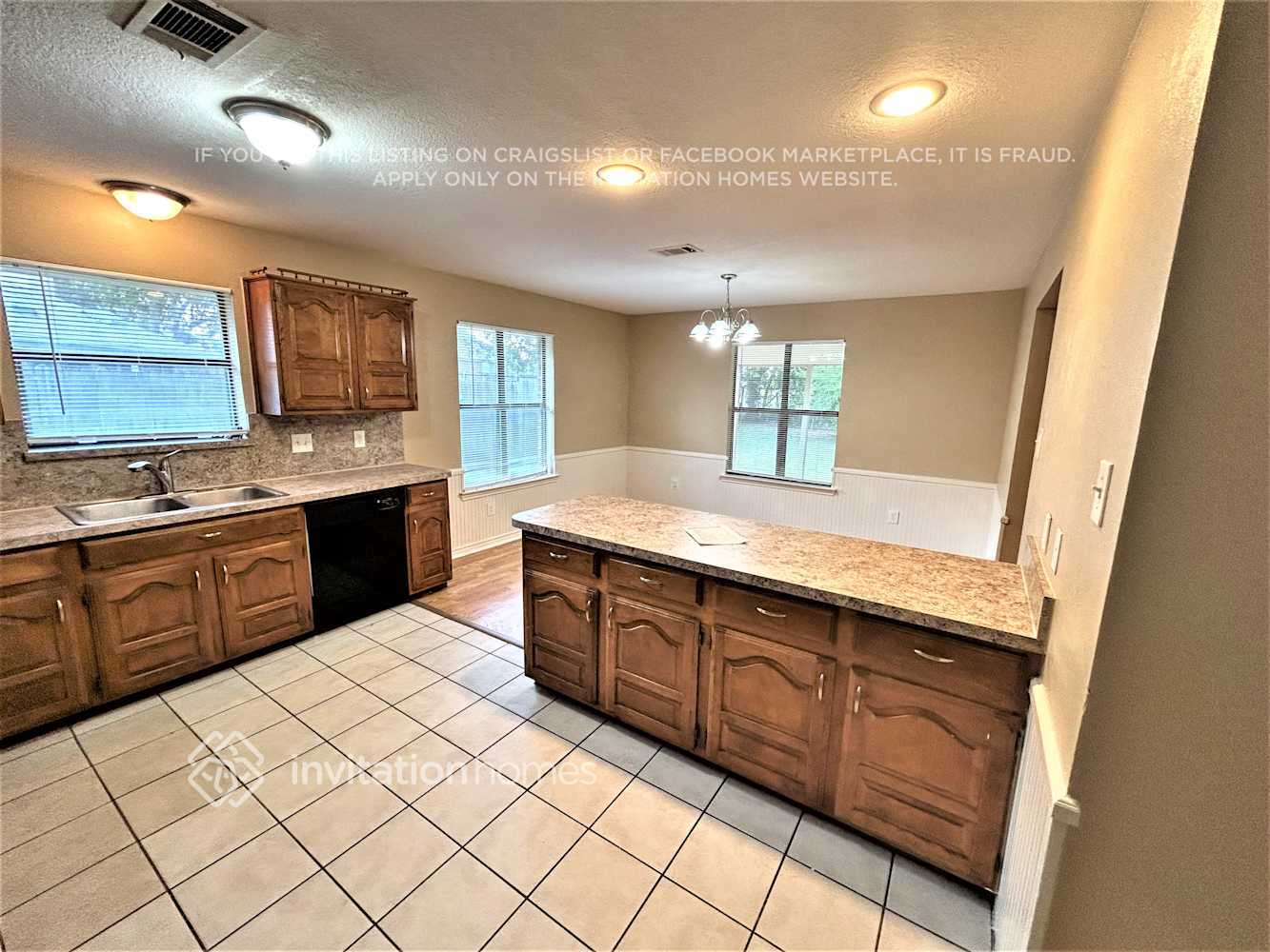 Building Photo - 400 Partridge Cir
