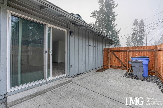 Building Photo - 3505 K St