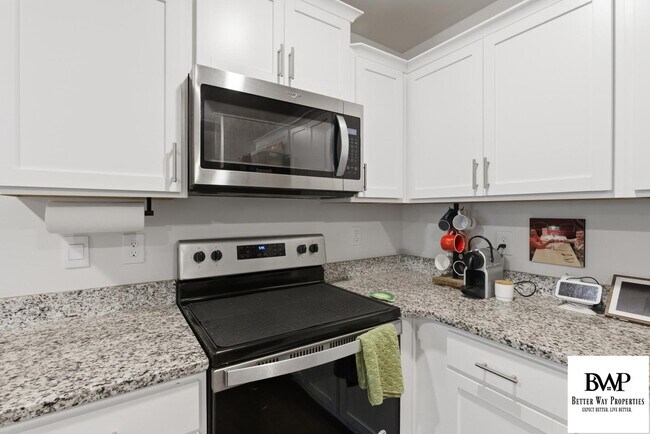 Building Photo - 1054 McKittrick Dr