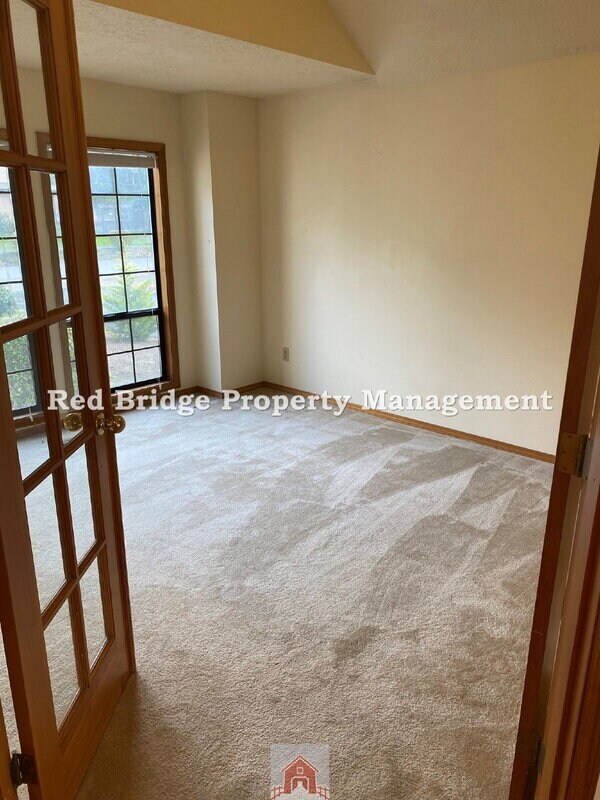 Building Photo - 19840 NW Quail Hollow Dr