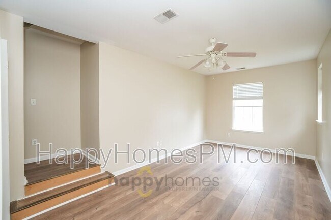 Building Photo - 1481 Endicot Way