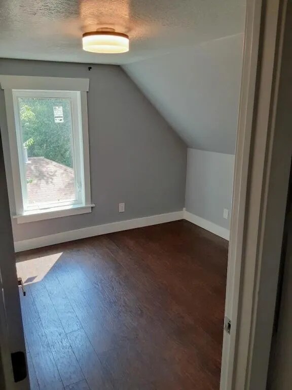 Building Photo - 684 E 400 N