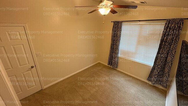 Building Photo - Spacious 4 bedroom 2 bathroom home located in the Ashton Falls community *Move In Special*