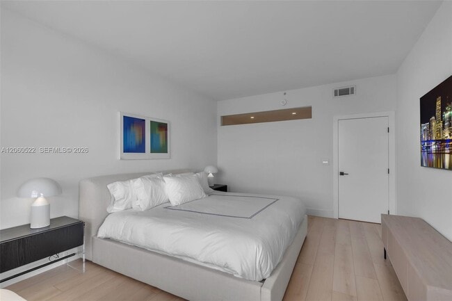 Building Photo - 151 Crandon Blvd