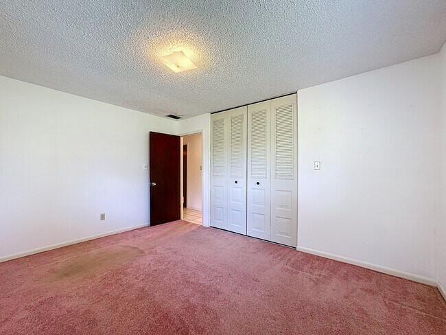 Building Photo - 13850 Co Rd 512