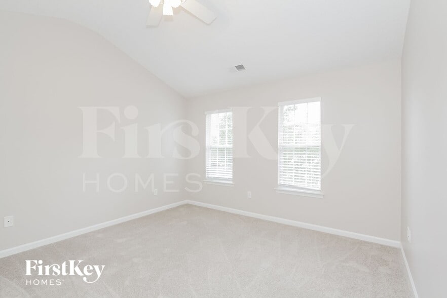 Building Photo - 184 Bradford Glyn Dr