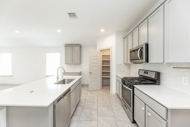 Building Photo - 28902 Yukon River Ct