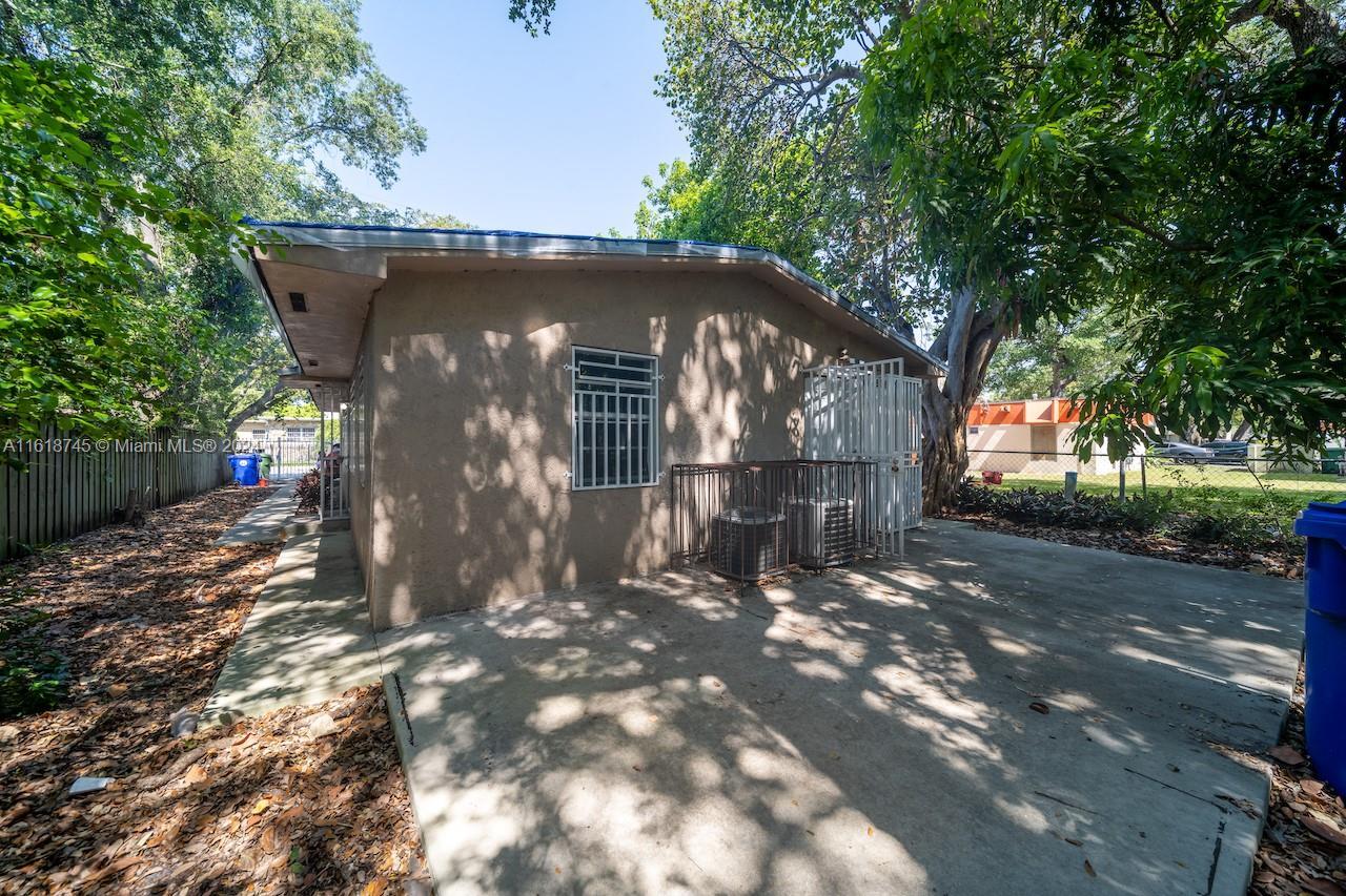 Building Photo - 5545 NW 3rd Ave