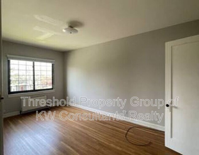 Building Photo - 2208 Arlington Ave