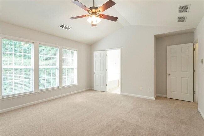 Building Photo - 485 Friars Head Dr NE