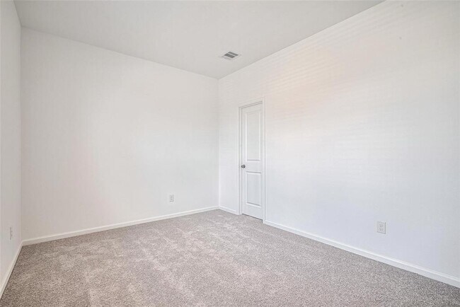 Building Photo - 2430 Dewford Fls Dr