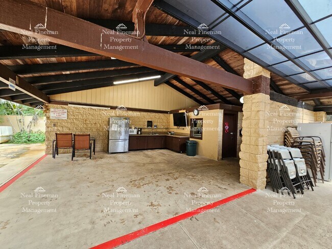 Building Photo - Waikalani Woodlands in Mililani’s. 2 bed, 1 bath and 2 parking condo