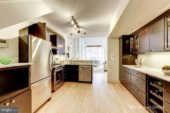 Building Photo - 1830 18th St NW